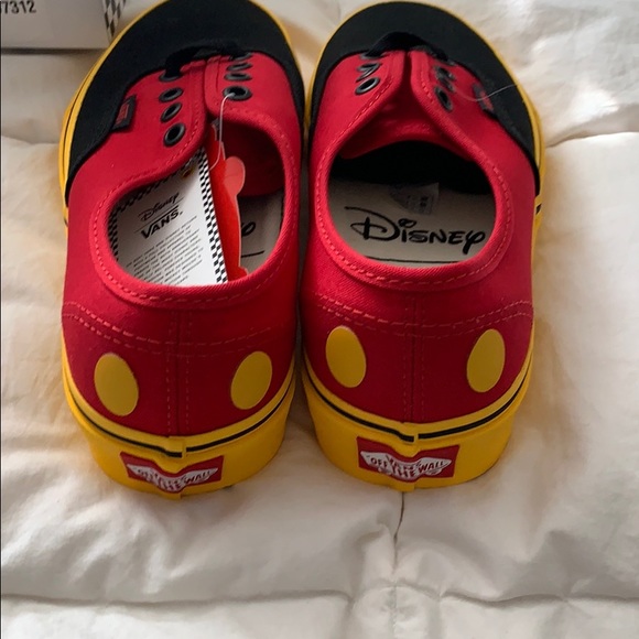 Mickey Mouse Vans - Picture 2 of 6